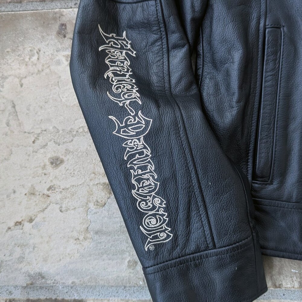 Harley Davidson Women’s Crimson Heart Leather Jacket/Winged Heart (Size: M) - Picture 3 of 11